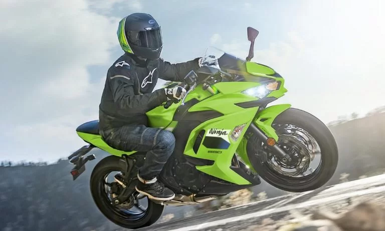 ninja 650 in een bocht