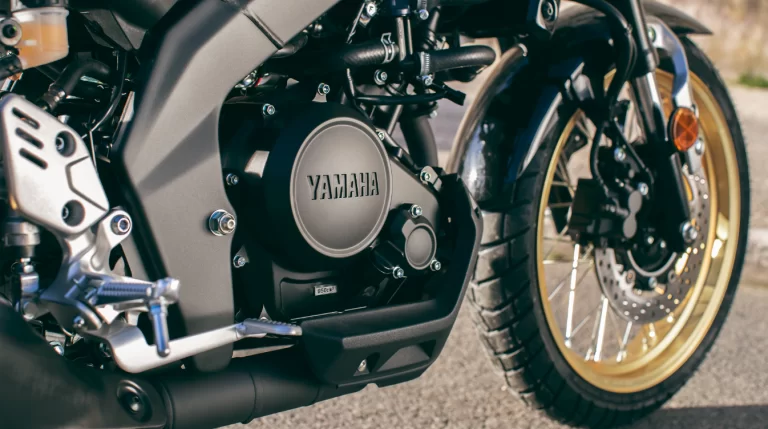 Yamaha xsr125 legacy productfoto