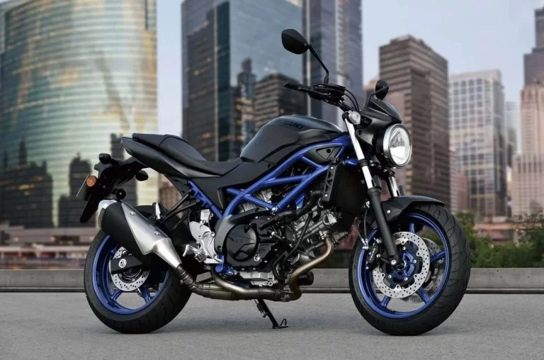 Suzuki SV650.