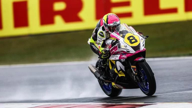 Race like a girl