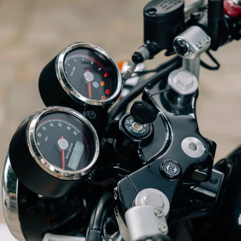 Dashboard van de Continental GT 650.